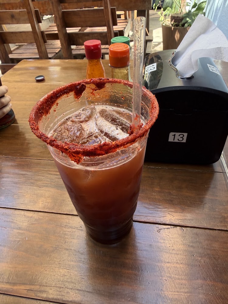 El Aguachilón - Mariscos, Aguachiles y Zarandeados