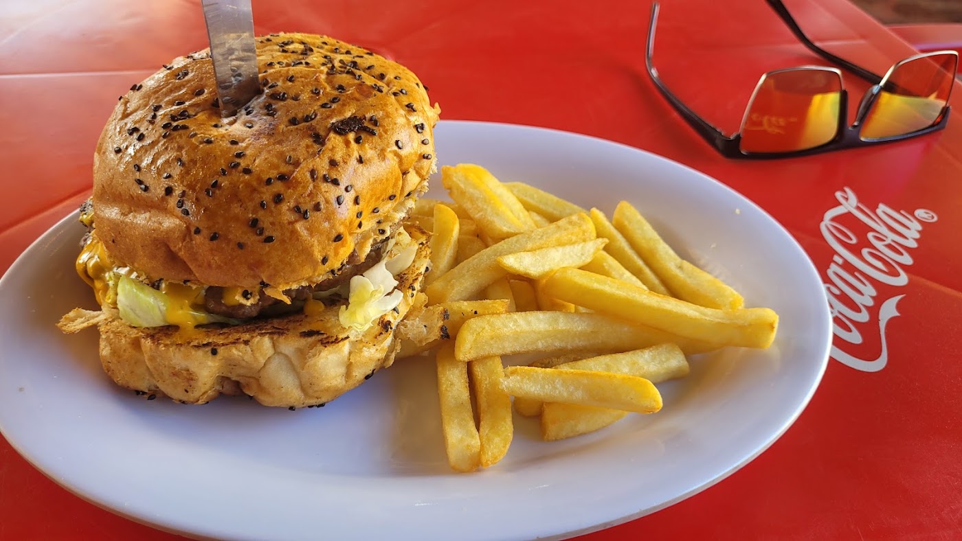 Monstruo Burger al carbón "flamingos"