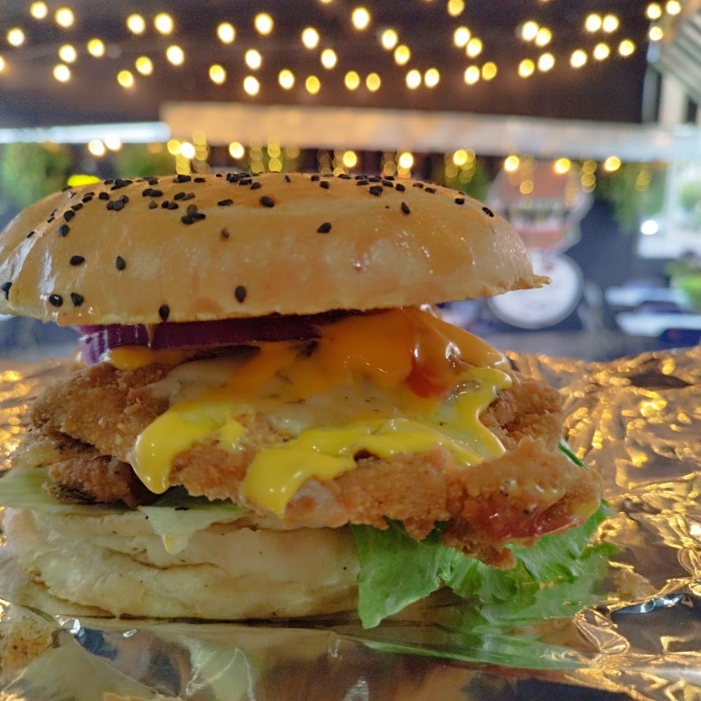 Monstruo Burger al carbón "flamingos"