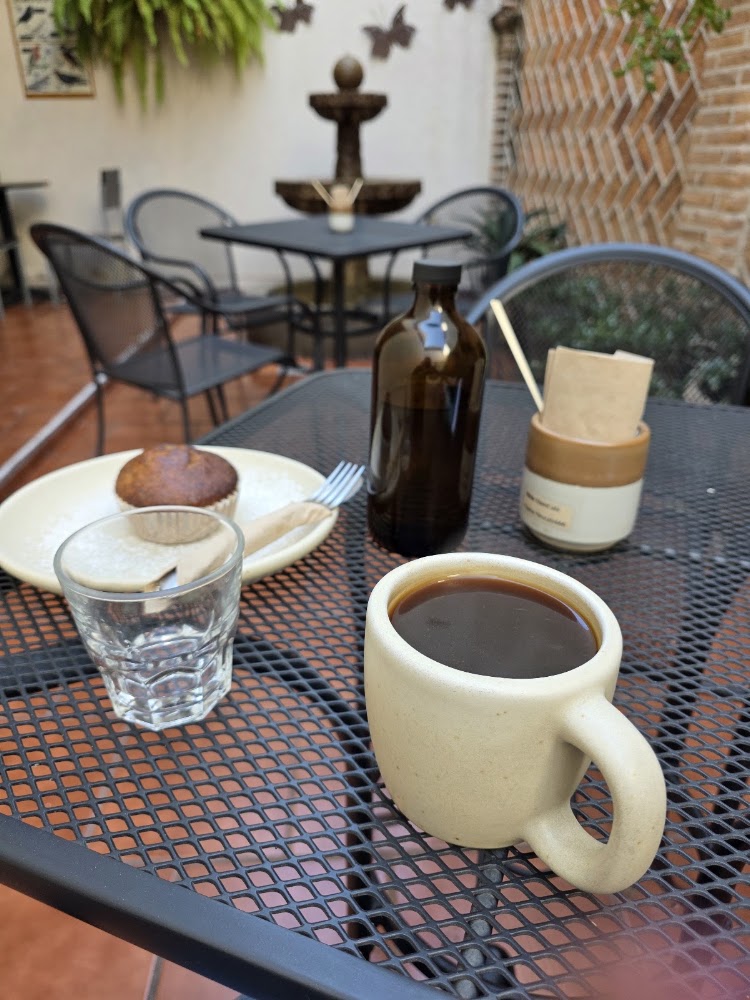 Dan's Café