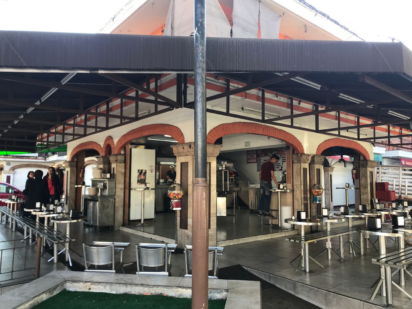 Los Alteños