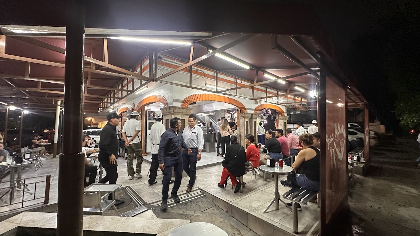 Los Alteños