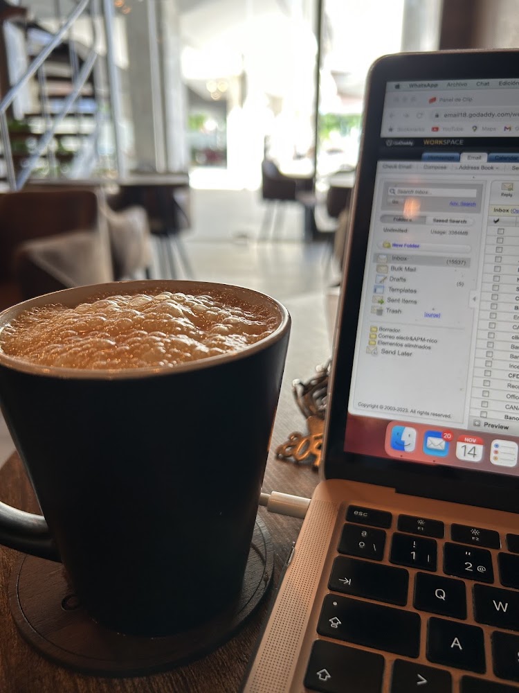 Creathink coworking & Coffee Shop