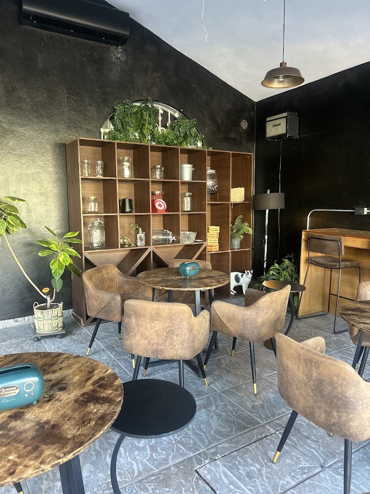 Creathink coworking & Coffee Shop