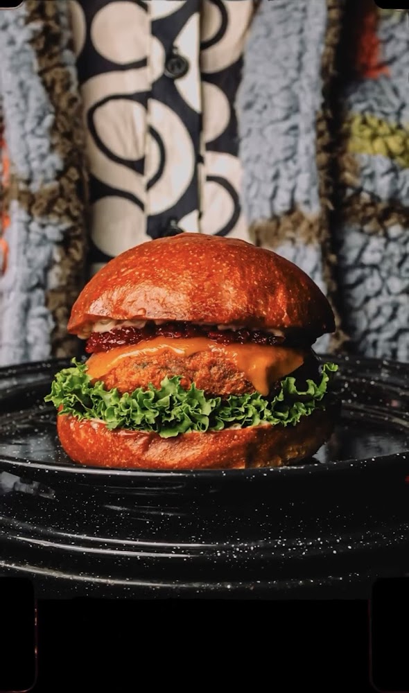 Louie Burger Zona Real