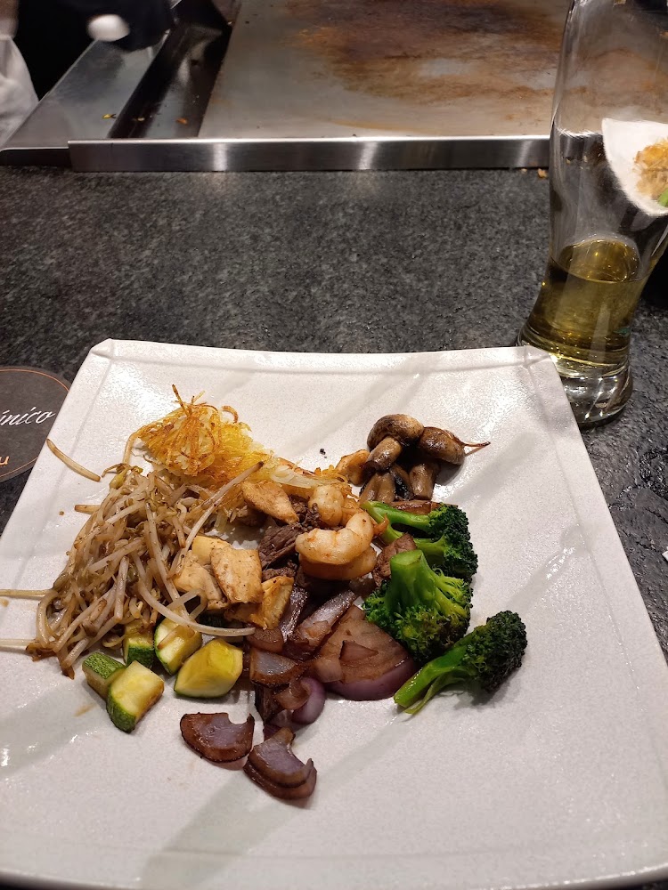Yuniku Restaurante Japonés. La Lomita