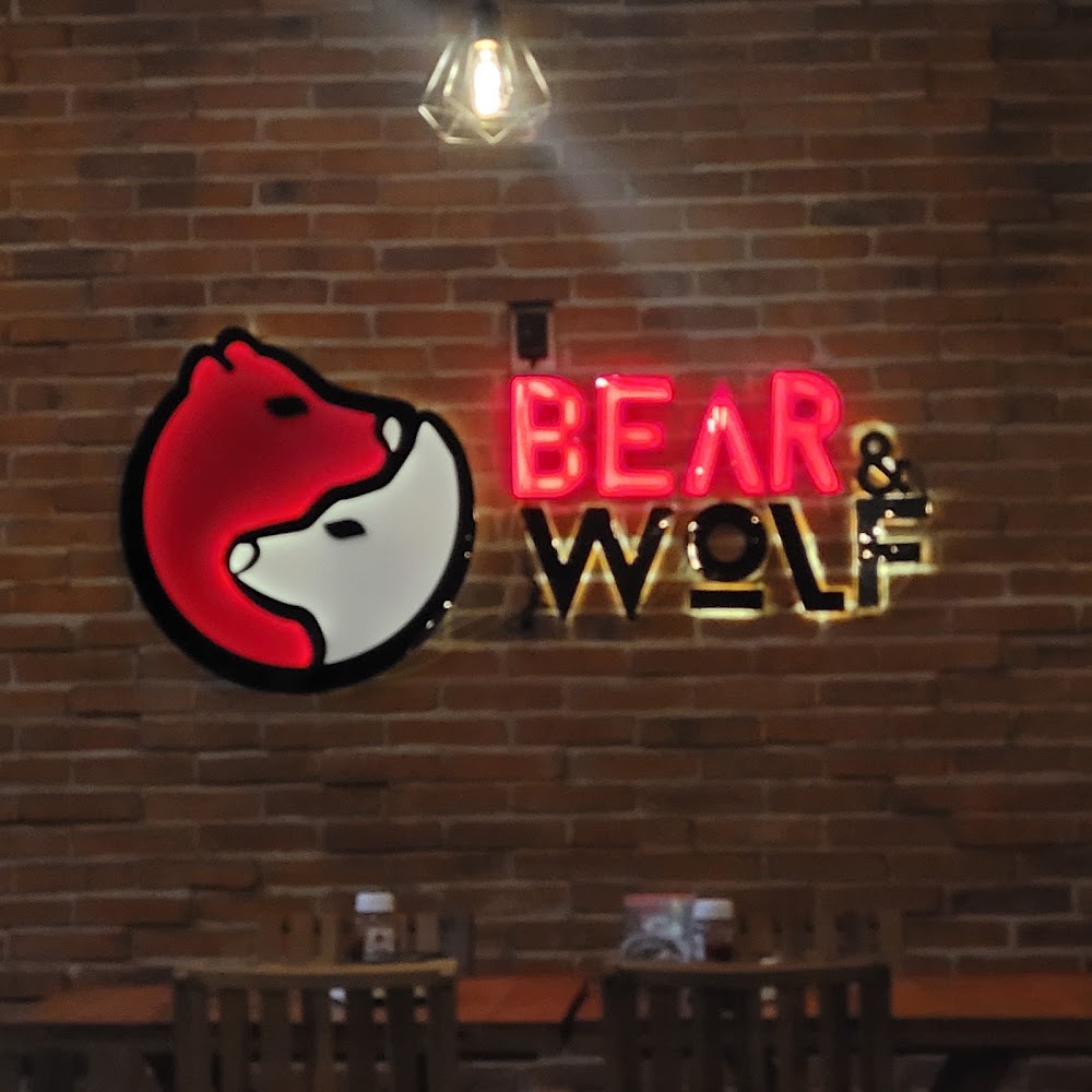 Bear And Wolf Burger & Dogo Gourmet