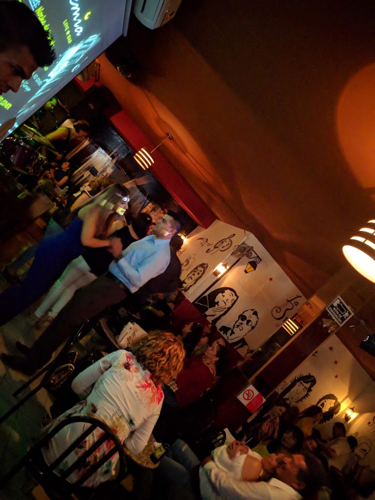BAR LA BOHEMIA (Trova enjoy)