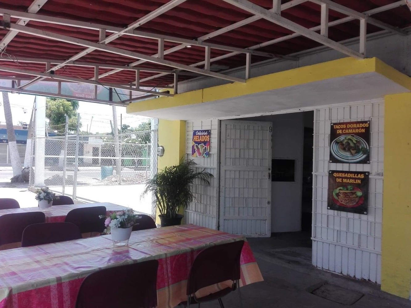 Tacos Dorados de Camarón MarikishÚ