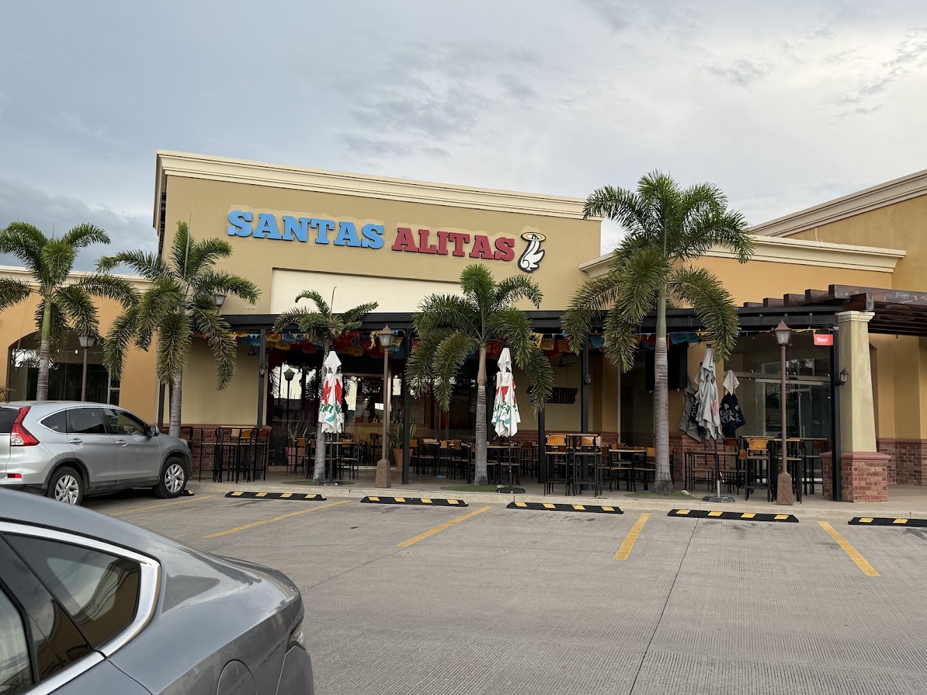 Santas Alitas Carolinas