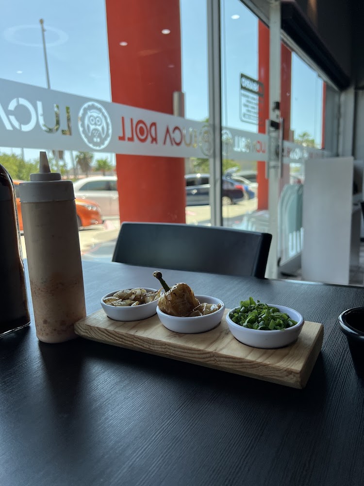 Luca Roll Sushi
