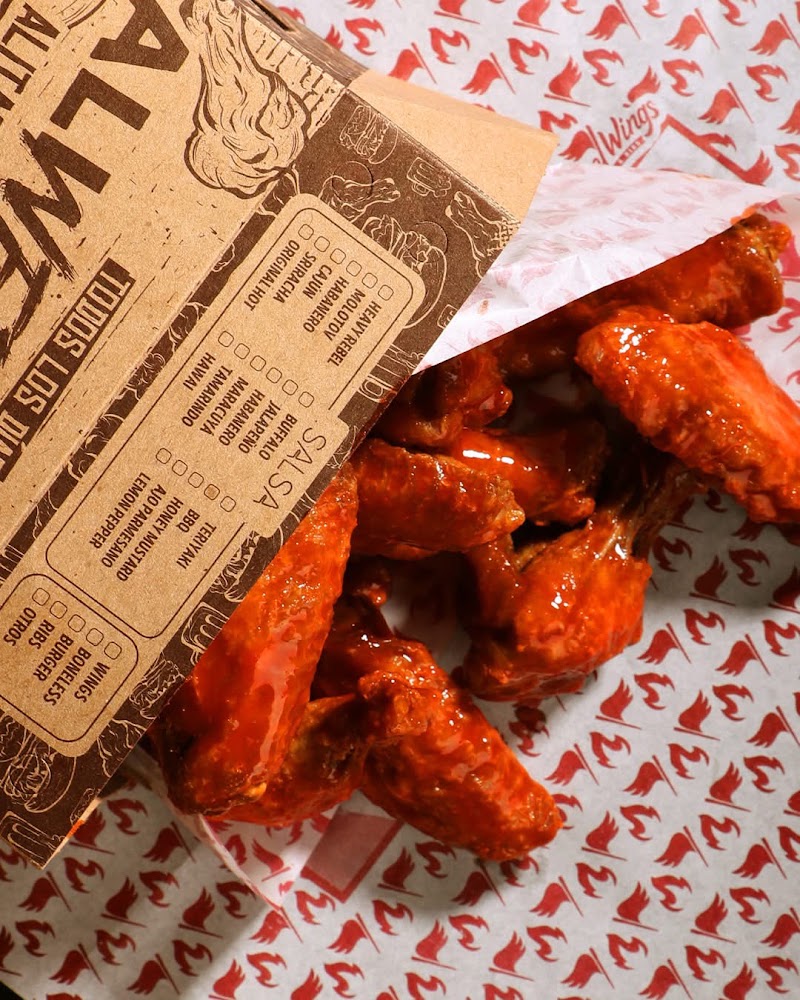 Rebel Wings Los Mochis