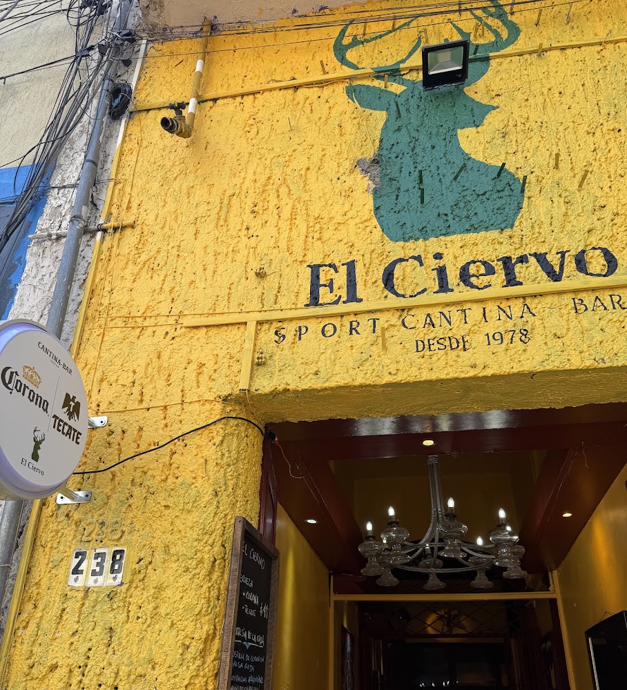 El Ciervo Sport Cantina-Bar. Desde 1978