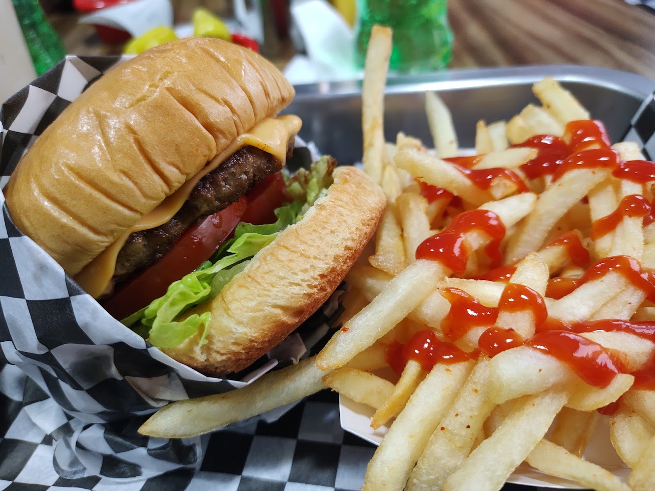 California Burgers El Fortín