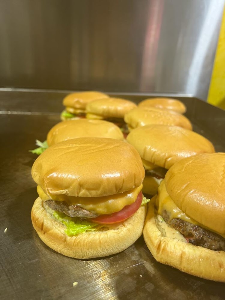 California Burgers El Fortín