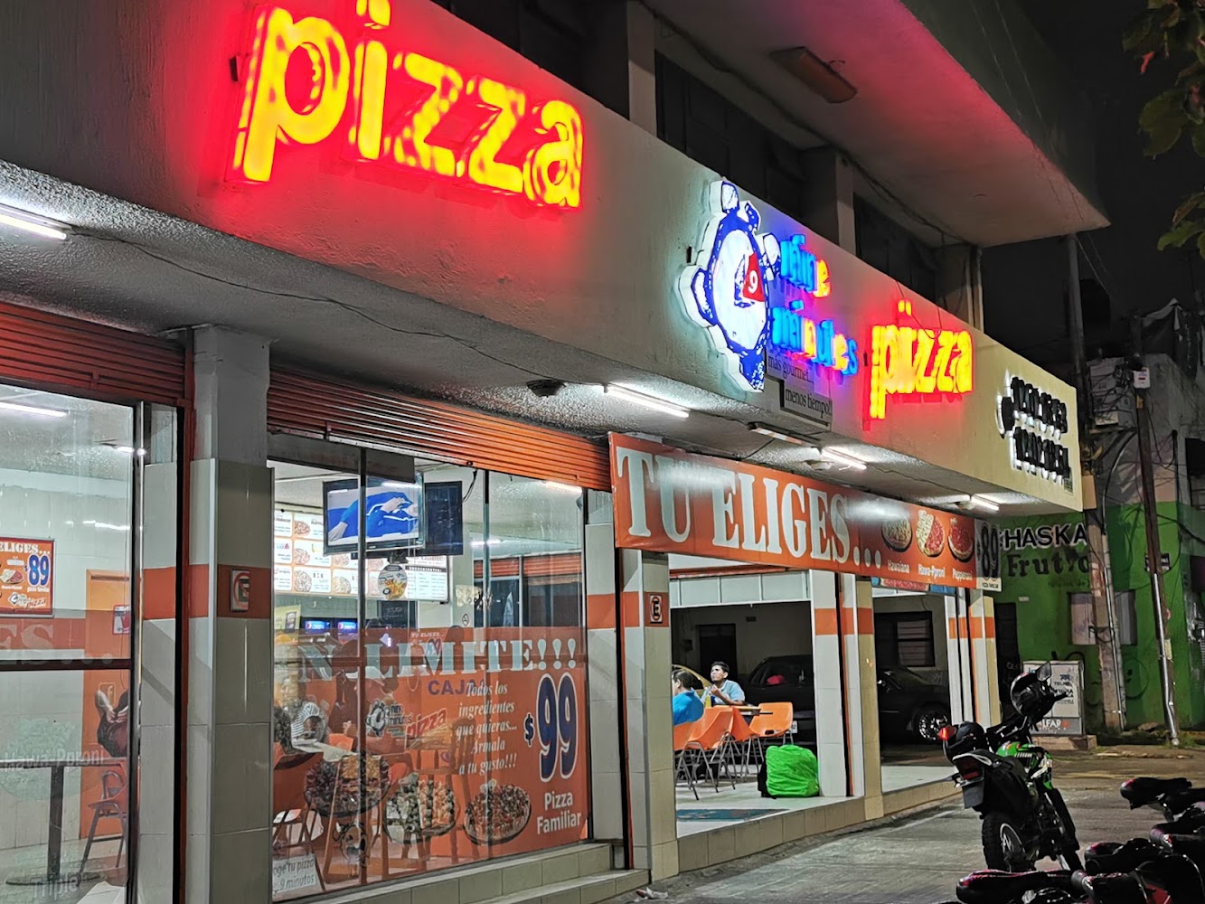 Nine Minutes Pizza Federalismo