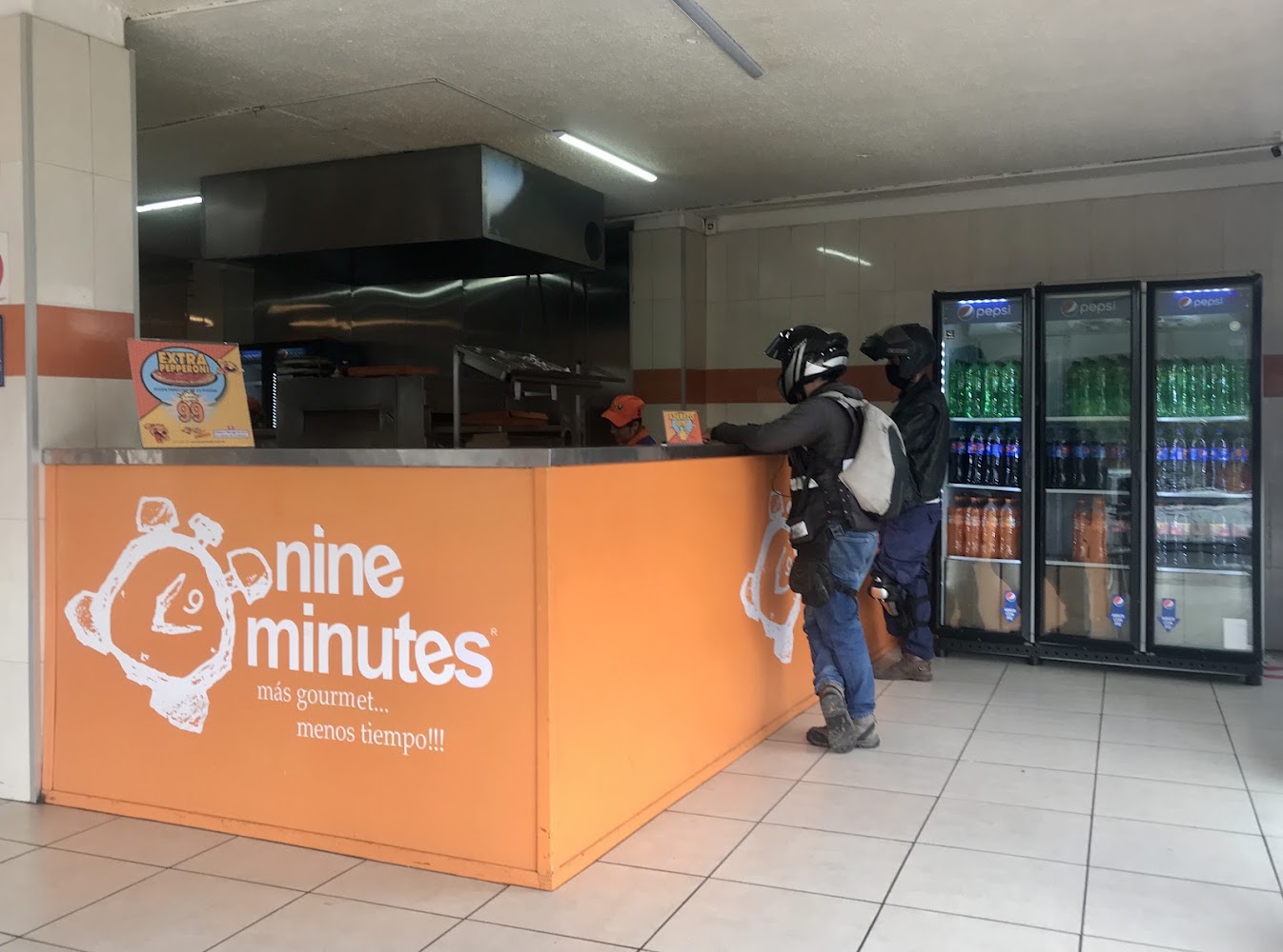 Nine Minutes Pizza Federalismo