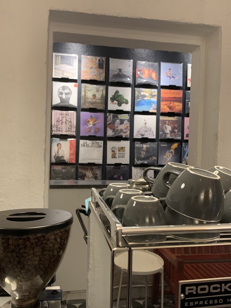 Binaural Café