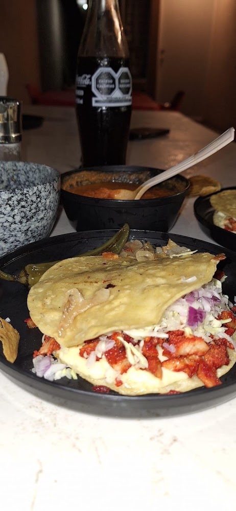 Tacos de Adobada "El Parra"