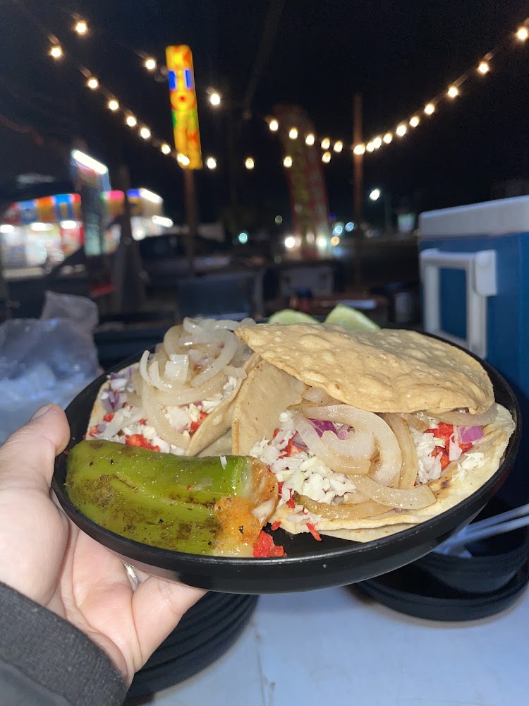 Tacos de Adobada "El Parra"