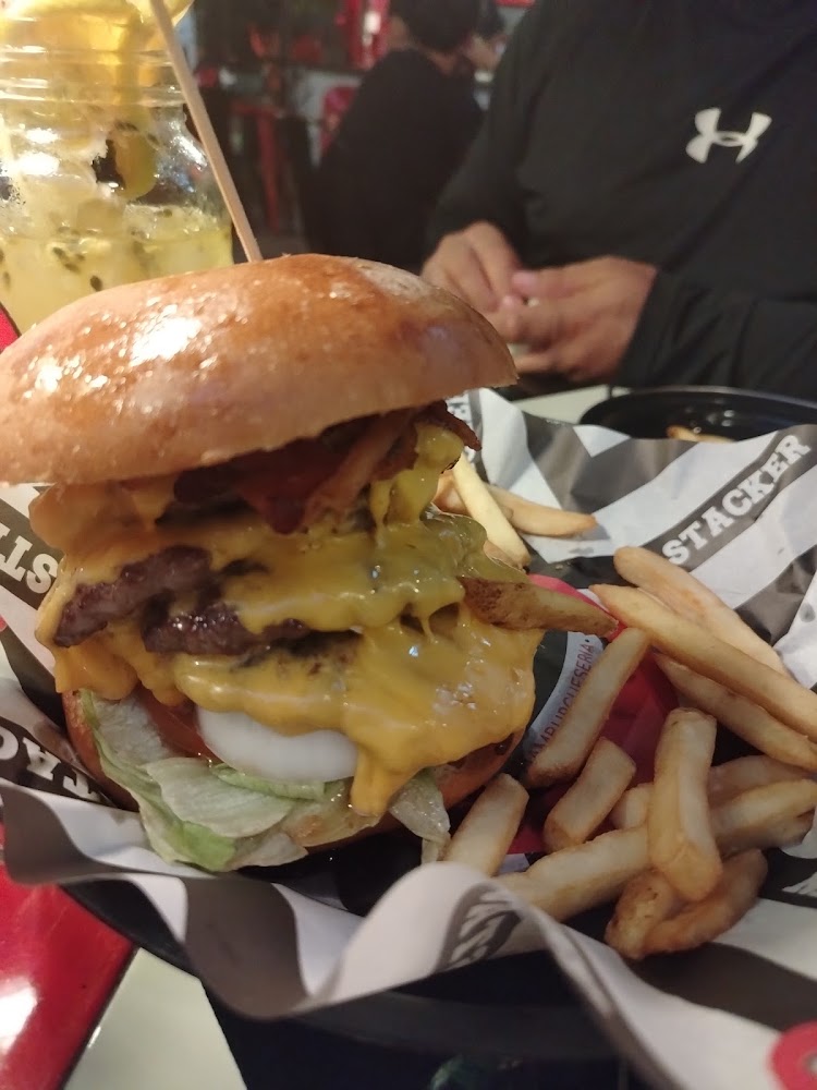 La Central Hamburguesería Libertad