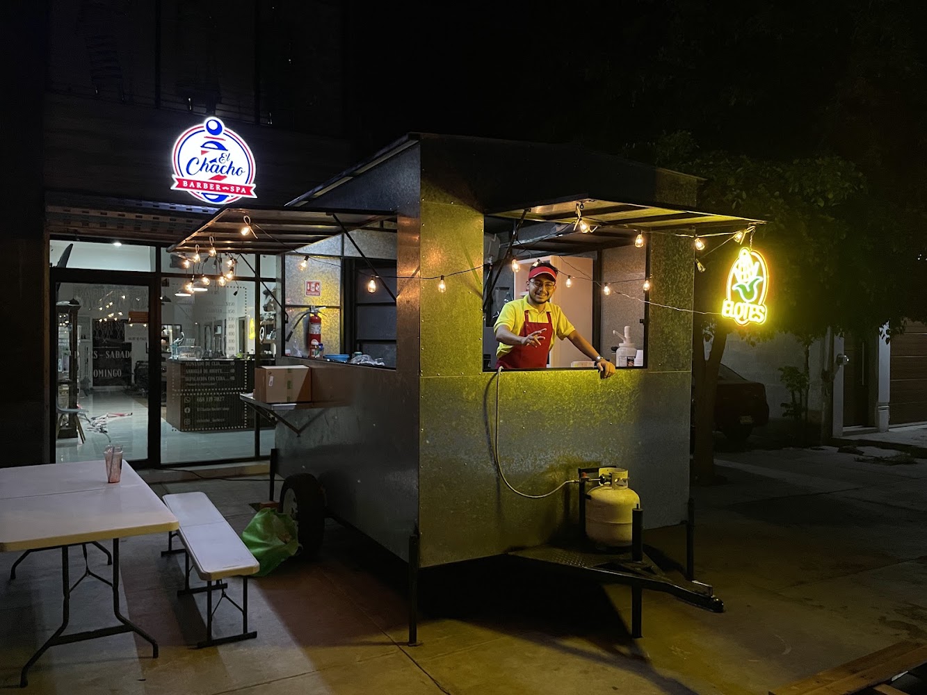 Los Que Pican esquites y más