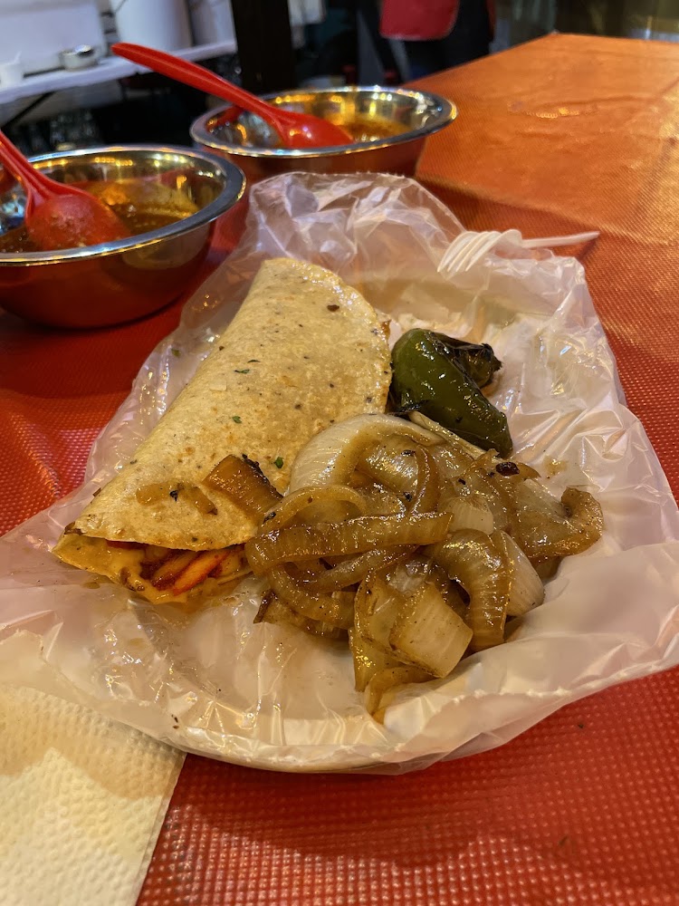 Taquería Los Desvelados Rubí y Zapata