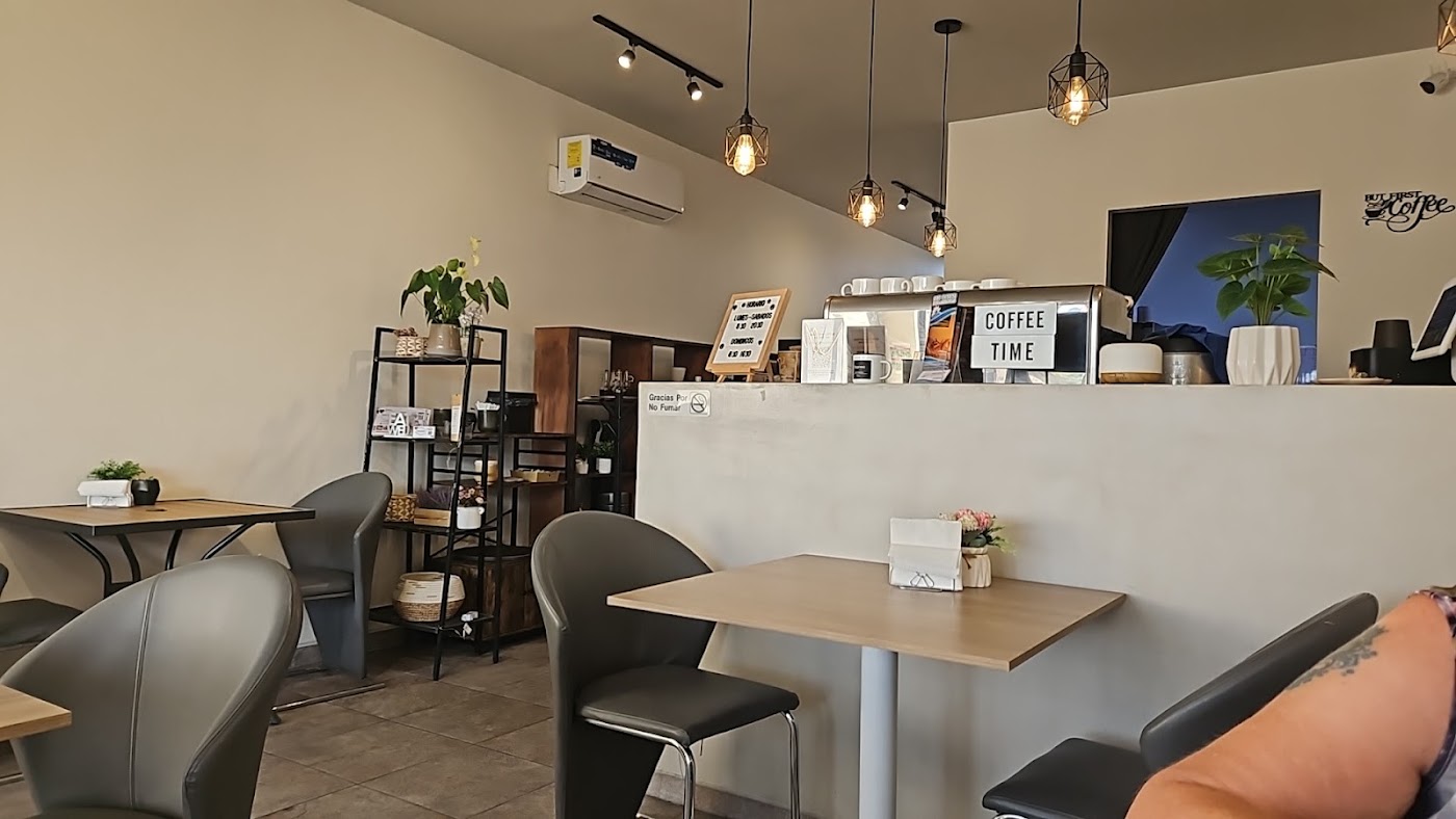 New York Coffee & Bistro
