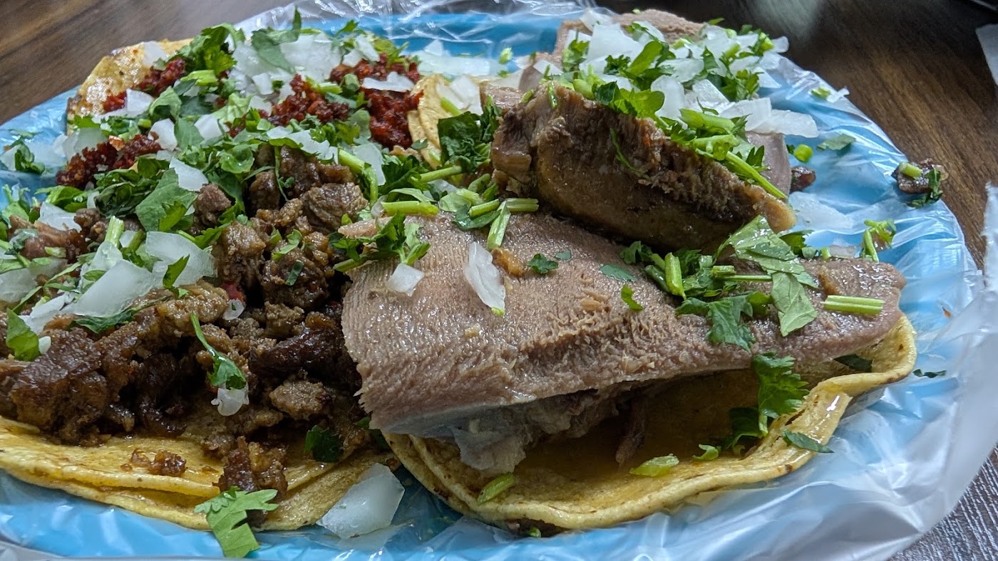 Tacos el Güero JR