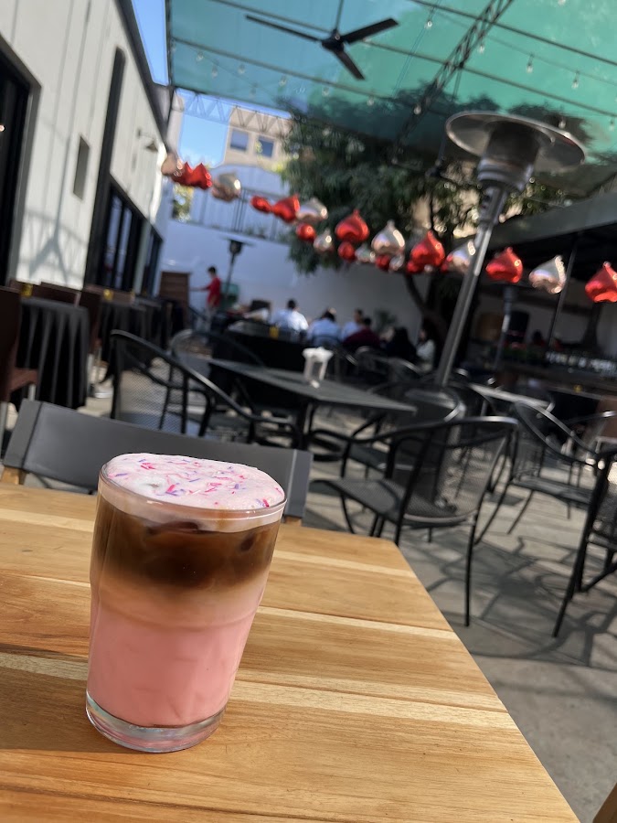 EMPATICO COFFEE BAR
