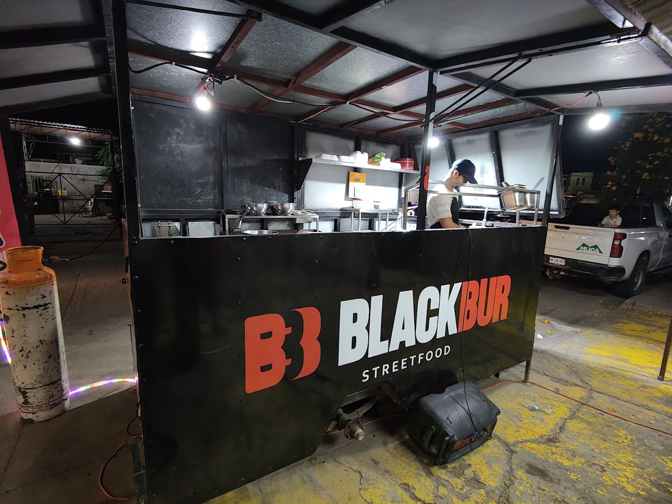 BLACKBUR streetfood