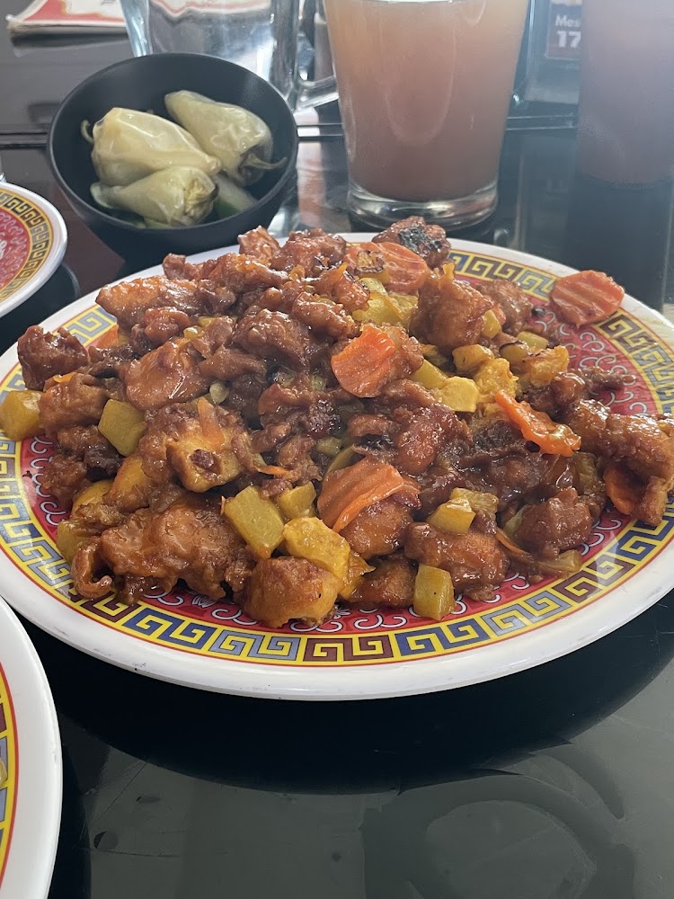 Suwuan comida china y sushi