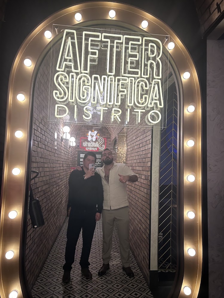 Distrito Social Room