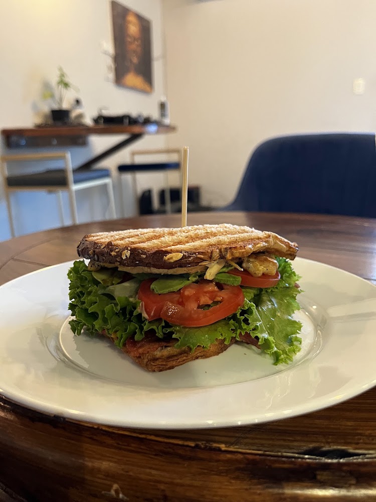 Huma Cafe