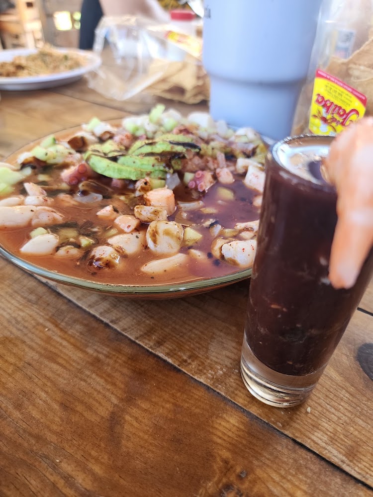 Mariscos la Charola