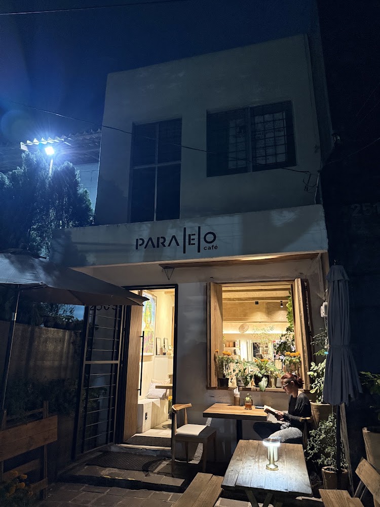 Paralelo Café