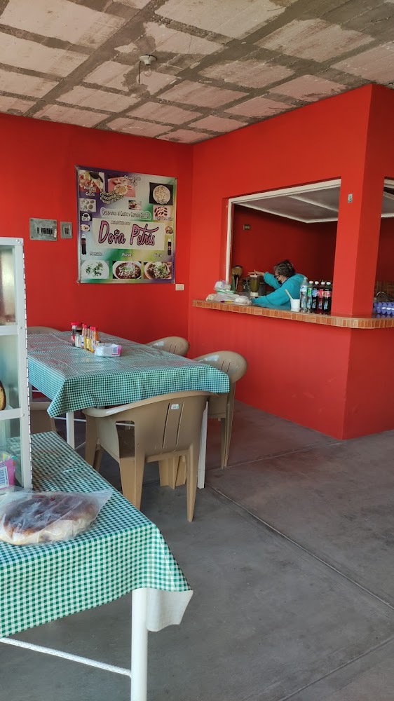 Desayunos y comida corrida Doña Petris