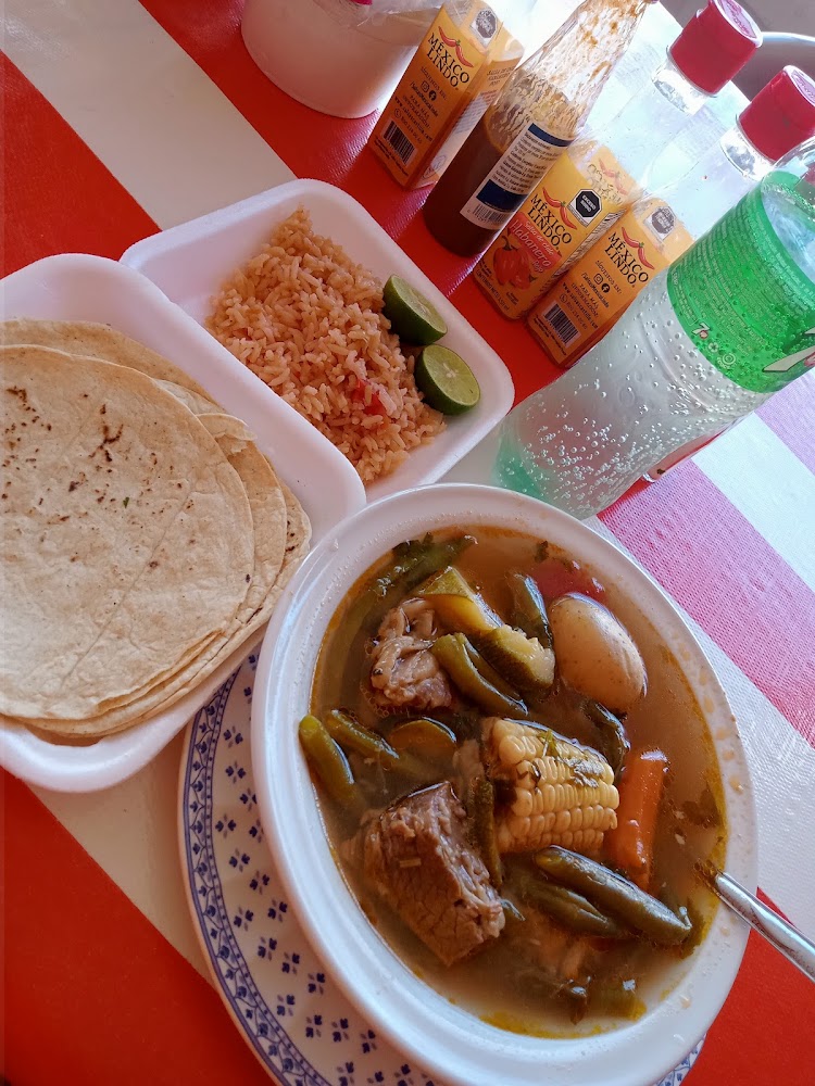 Desayunos y comida corrida Doña Petris
