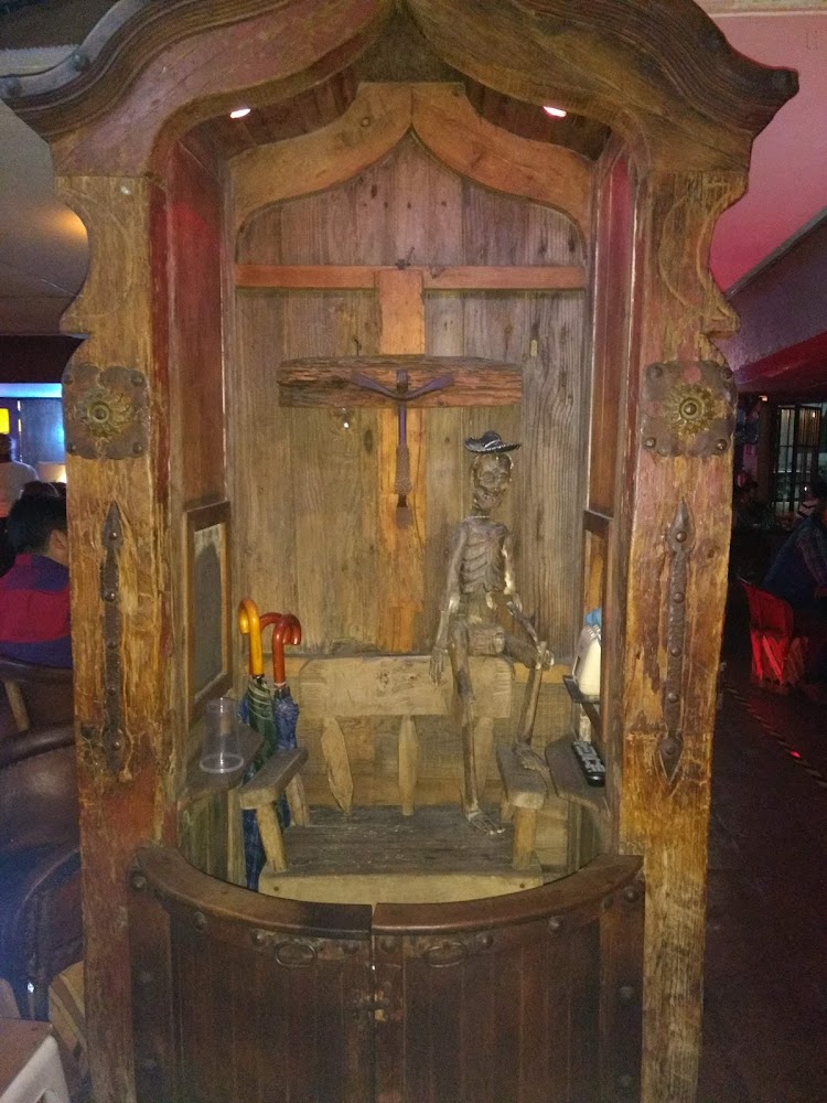 El Confesionario Cantina Bar