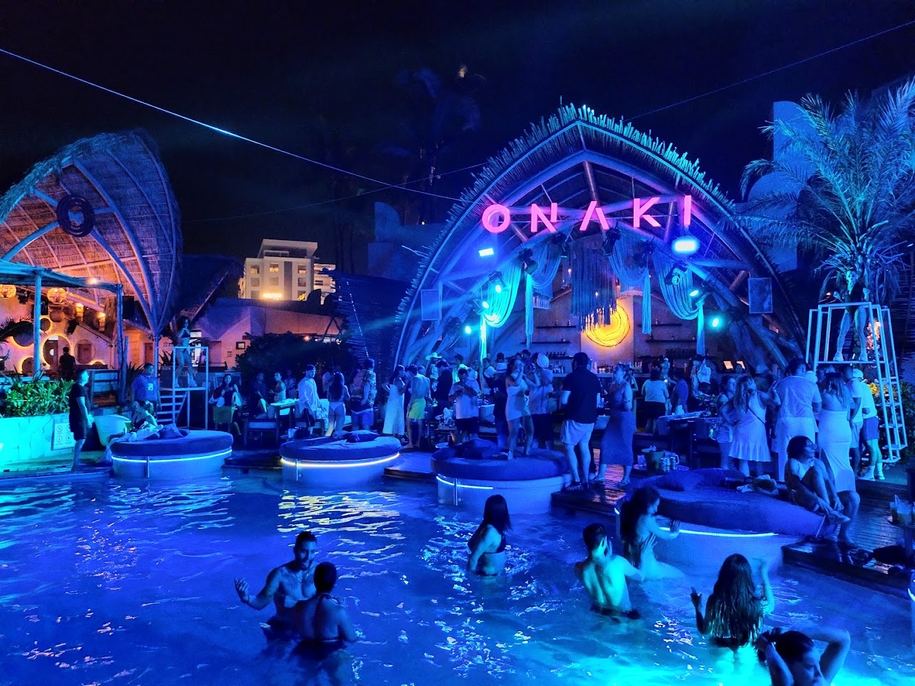 Onaki Beach Club