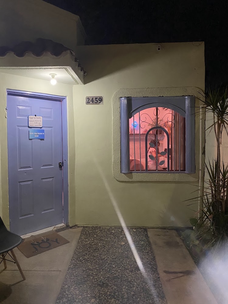 Singularithy Café Boutique