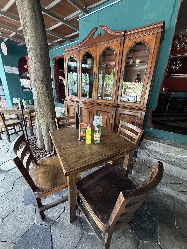 El Canibal Burger Shack
