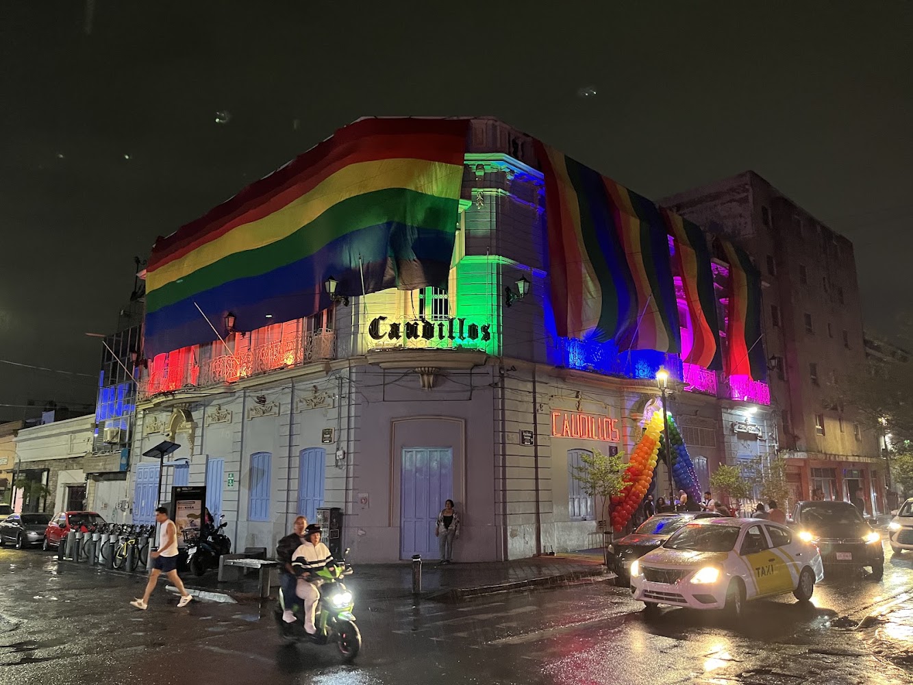 CAUDILLOS DISCO BAR
