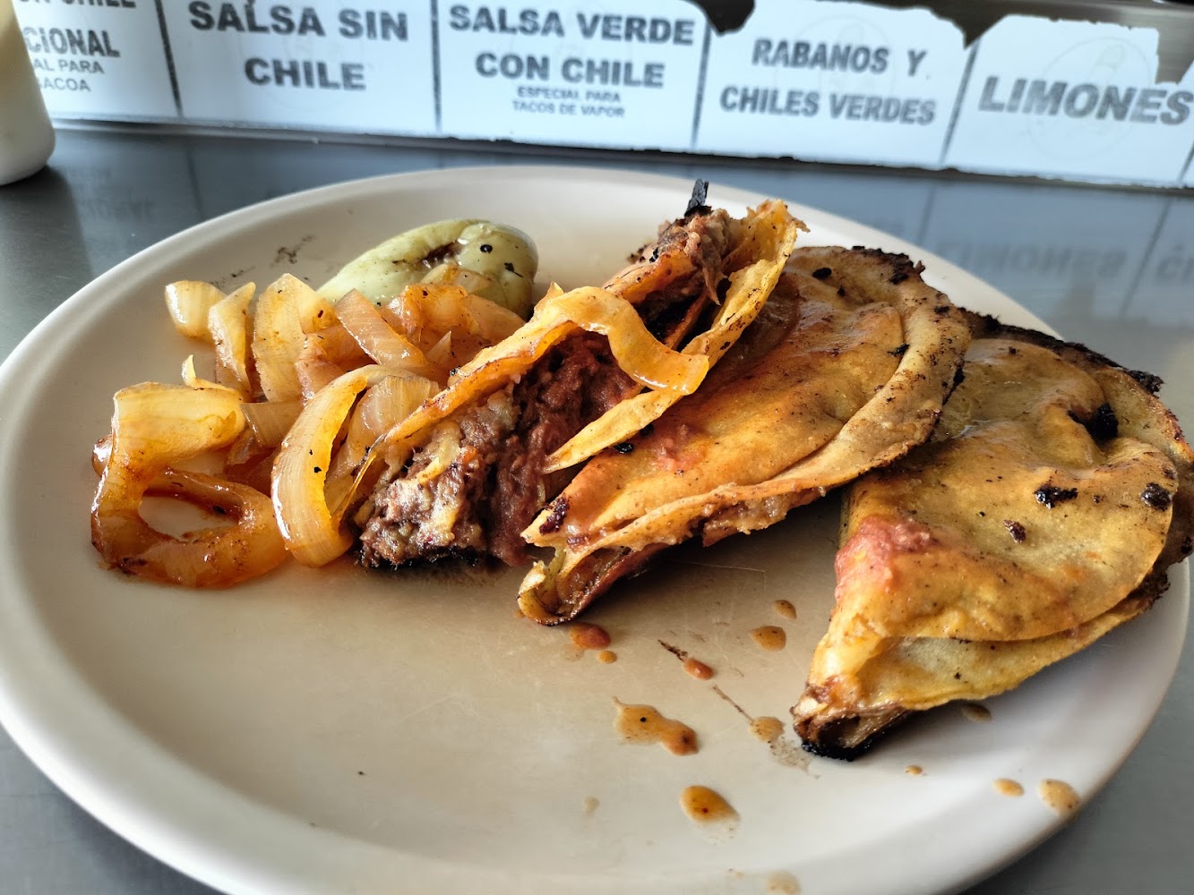 Tacos de Barbacoa "Arturo El Amigo"