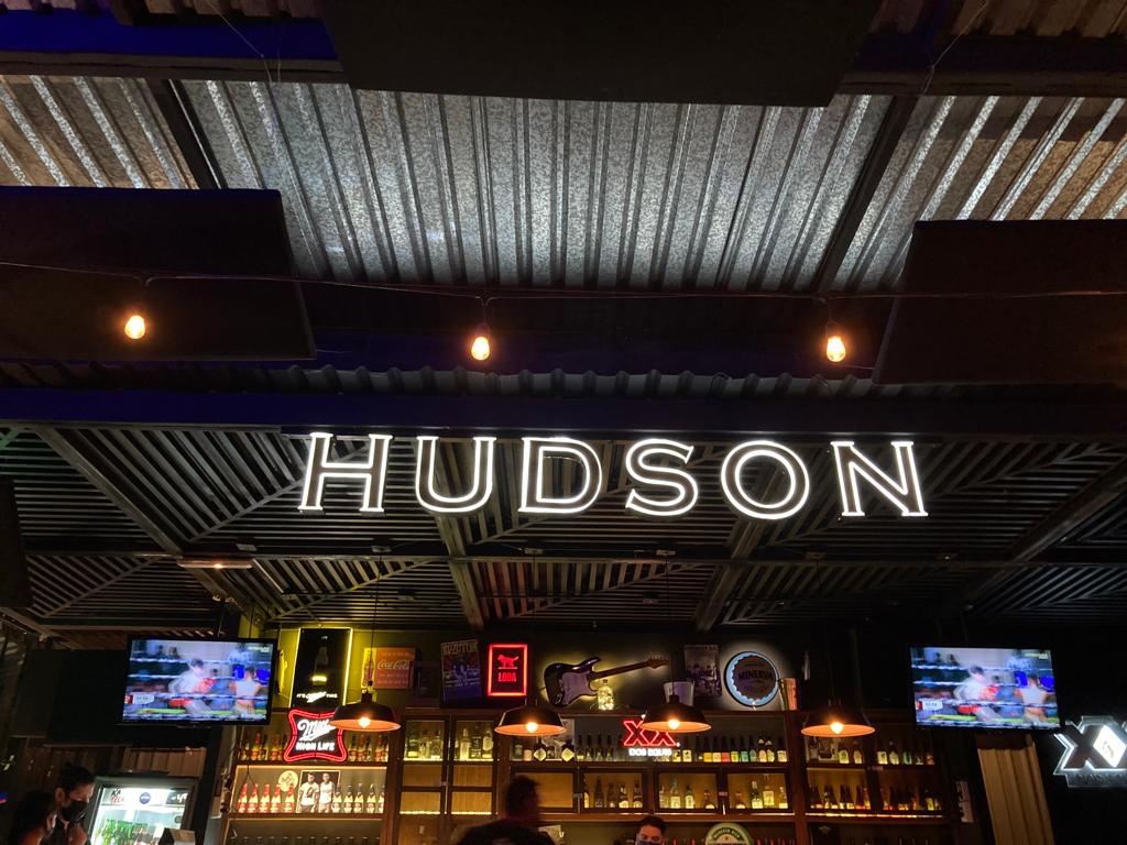 Hudson Bar
