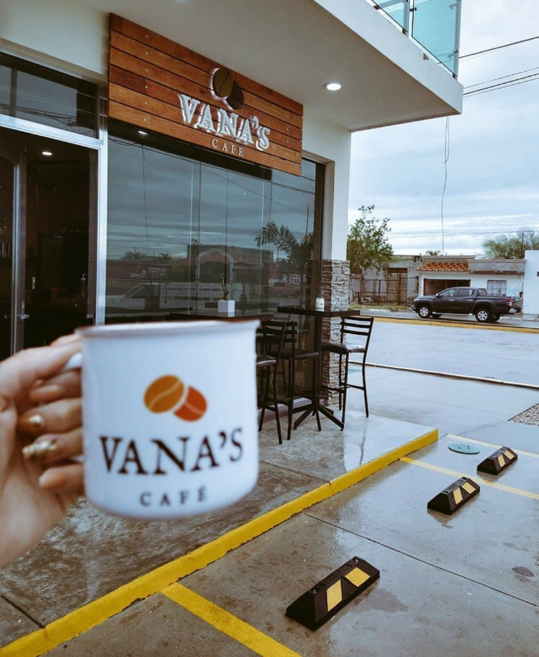Vana's cafe