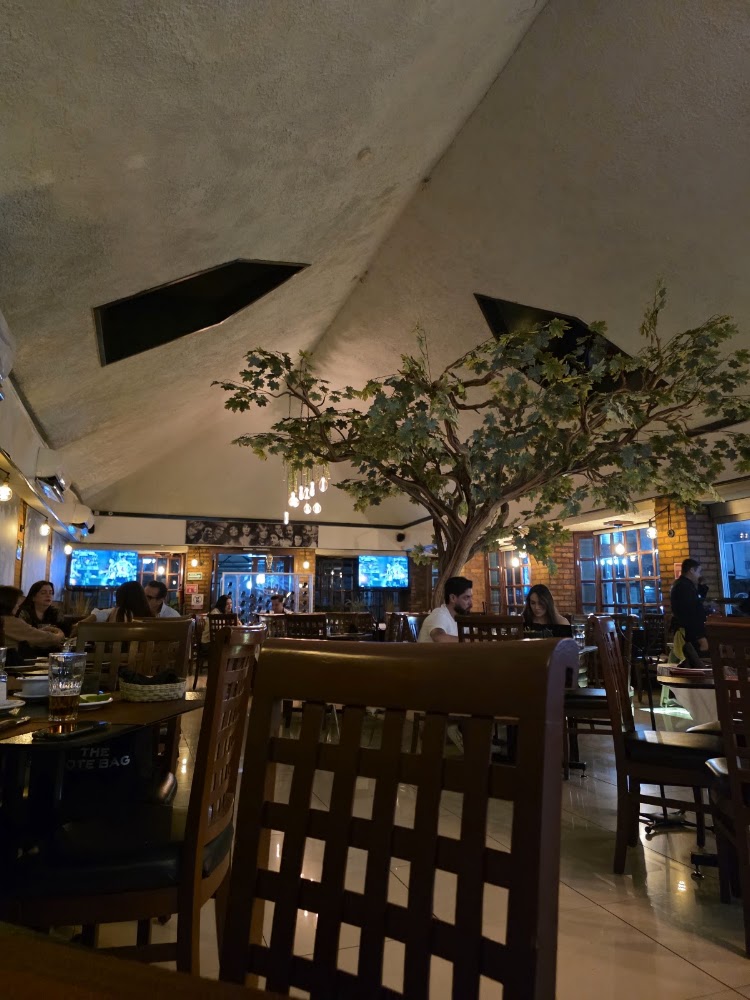 Los Inmortales Restaurant Bar