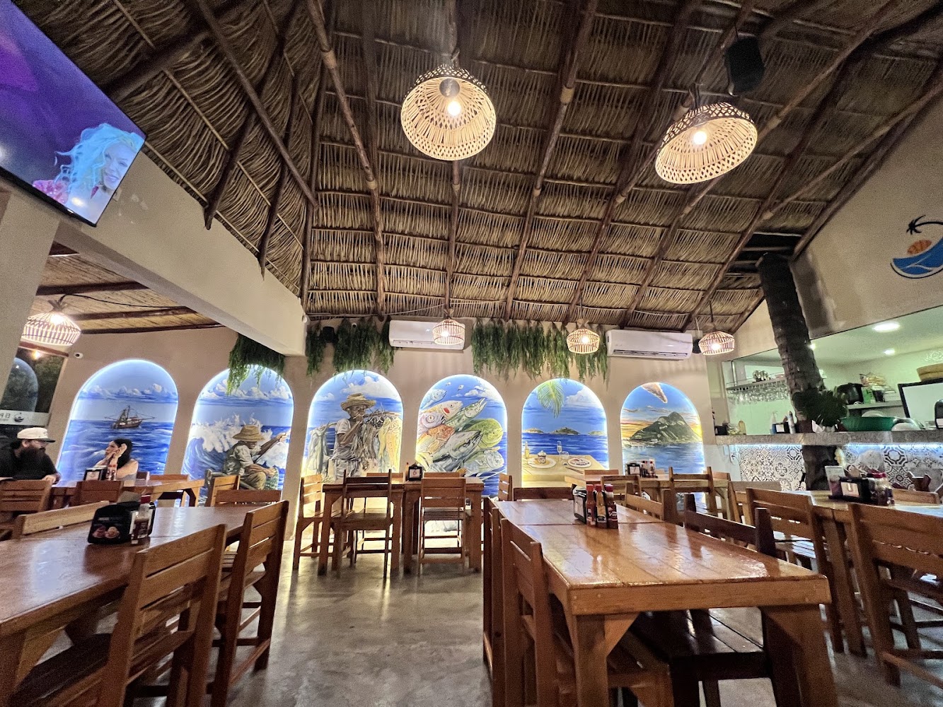 El Palmar Mariscos + Sushi