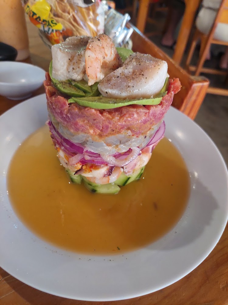 El Palmar Mariscos + Sushi