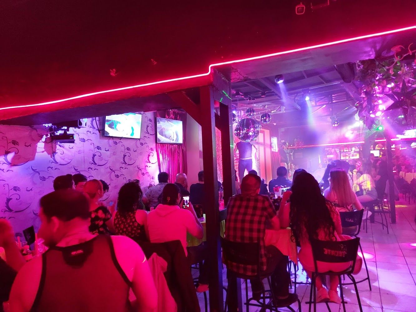 La Casa de Las Flores bar Gdl